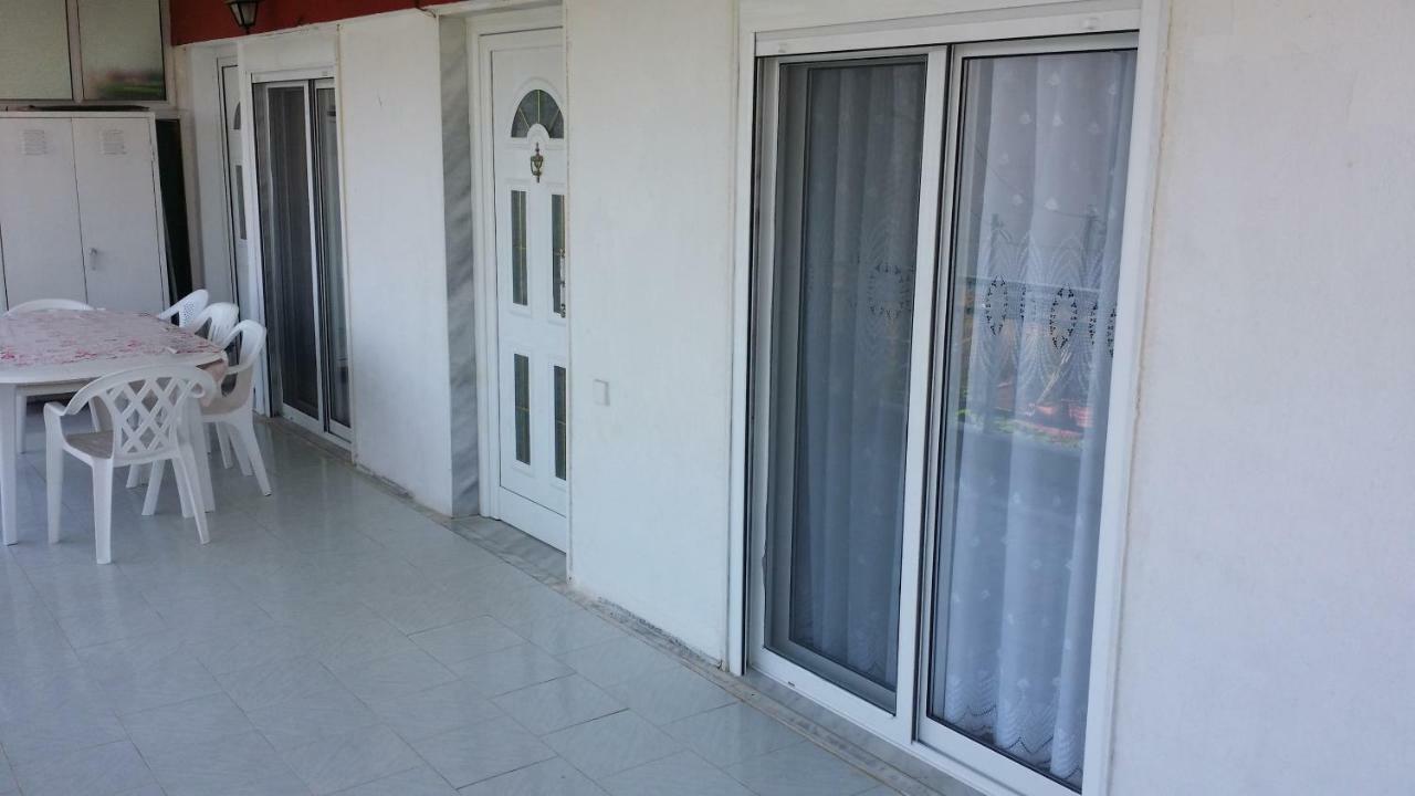Grigorios Apartments Nea Vrasna Exterior foto